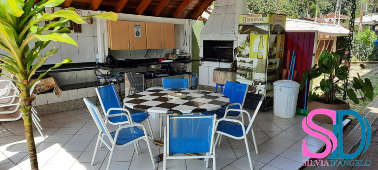 Imagem Casa com 10 Quartos à Venda, 800 m² em Fortaleza - Ubatuba Imagem Casa com 10 Quartos à Venda, 800 m² em Fortaleza - Ubatuba