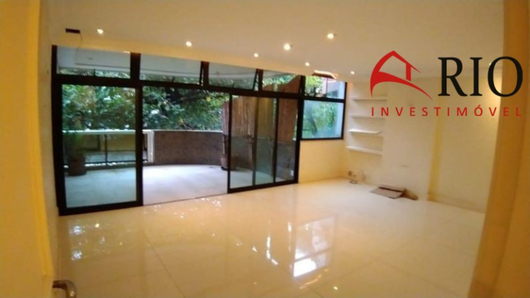 Imagem Casa com 5 Quartos à Venda, 600 m² em Barra Da Tijuca - Rio De Janeiro Imagem Casa com 5 Quartos à Venda, 600 m² em Barra Da Tijuca - Rio De Janeiro
