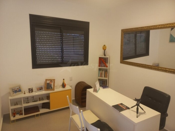 Imagem Casa com 4 Quartos à Venda, 181 m² em Jardins Barcelona - Senador Canedo