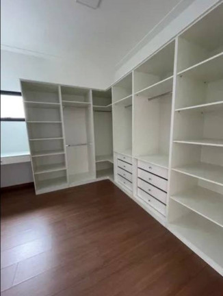 Imagem Casa com 3 Quartos à Venda, 228 m² em Taubaté