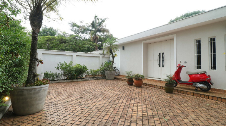 Imagem Casa com 4 Quartos à Venda, 350 m² em Vila Madalena - São Paulo Imagem Casa com 4 Quartos à Venda, 350 m² em Vila Madalena - São Paulo