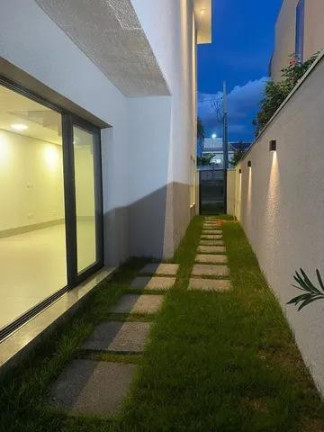 Imagem Casa com 3 Quartos à Venda, 317 m² em Condomínio Belvedere Ii - Cuiabá Imagem Casa com 3 Quartos à Venda, 317 m² em Condomínio Belvedere Ii - Cuiabá