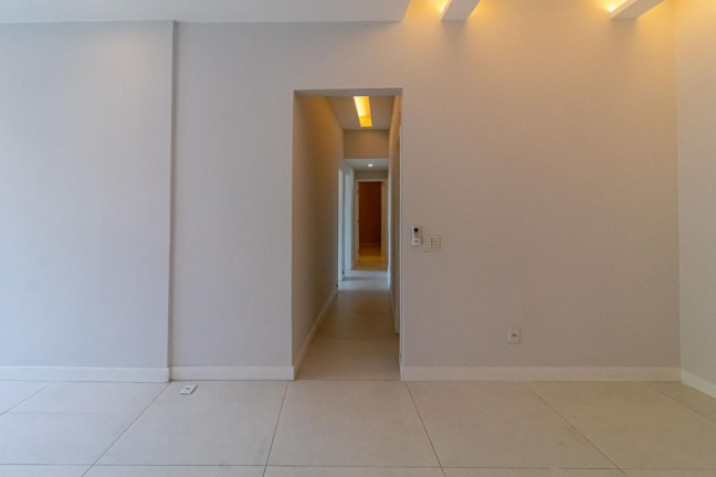 Imagem Apartamento com 3 Quartos à Venda, 112 m² em Ipanema - Rio De Janeiro Imagem Apartamento com 3 Quartos à Venda, 112 m² em Ipanema - Rio De Janeiro
