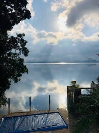 Imagem Casa com 2 Quartos à Venda, 300 m² em Guarapiranga - São Paulo