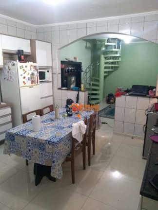 Imagem Sobrado com 6 Quartos à Venda, 250 m² em Jardim Presidente Dutra - Guarulhos Imagem Sobrado com 6 Quartos à Venda, 250 m² em Jardim Presidente Dutra - Guarulhos