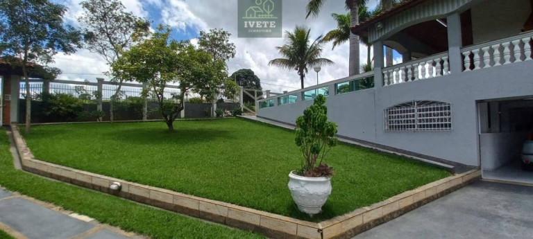 Imagem Casa com 4 Quartos à Venda, 500 m² Imagem Casa com 4 Quartos à Venda, 500 m²