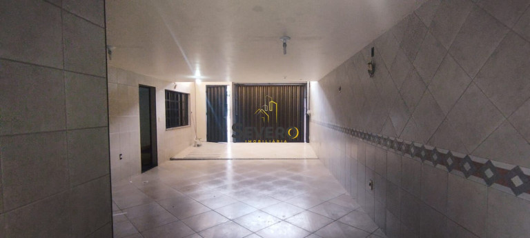Imagem Casa com 3 Quartos à Venda, 270 m² em Centro - São Gonçalo Imagem Casa com 3 Quartos à Venda, 270 m² em Centro - São Gonçalo