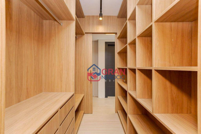 Imagem Sobrado com 3 Quartos à Venda, 191 m² em Santa Felicidade - Curitiba