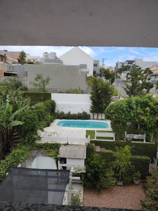 Sobrado com 3 Quartos à Venda, 230 m² em Lomba Do Pinheiro - Porto Alegre