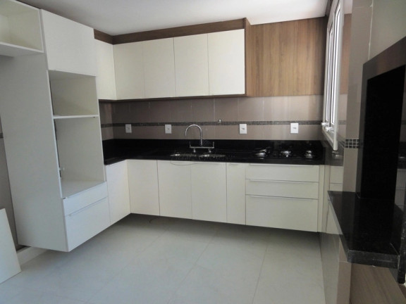 Imagem Casa com 4 Quartos à Venda, 181 m² em Vila Assunção - Porto Alegre