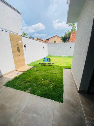 Imagem Casa com 3 Quartos à Venda, 142 m² em Santa Fé - Goiânia