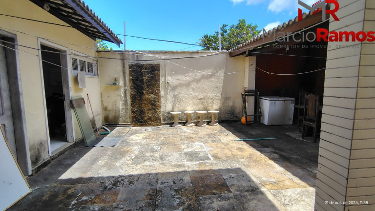 Imagem Casa com 5 Quartos à Venda, 254 m² em Sapiranga - Fortaleza Imagem Casa com 5 Quartos à Venda, 254 m² em Sapiranga - Fortaleza