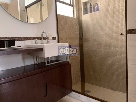 Imagem Apartamento com 3 Quartos à Venda, 121 m² em Leme - Rio De Janeiro