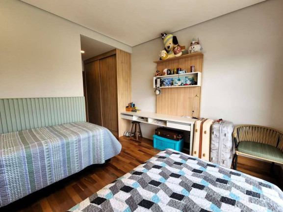 Imagem Casa com 3 Quartos à Venda, 303 m² em Golf Village - Carapicuíba