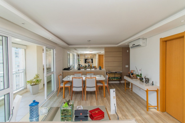 Imagem Apartamento com 3 Quartos à Venda, 125 m² em Jardim Europa - Porto Alegre