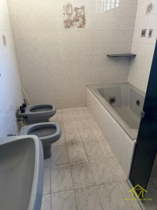 Imagem Casa com 3 Quartos à Venda, 360 m² em Olaria - Vila Velha Imagem Casa com 3 Quartos à Venda, 360 m² em Olaria - Vila Velha