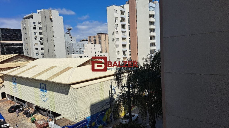 Imagem Apartamento com 2 Quartos à Venda, 71 m² em Centro - Florianópolis Imagem Apartamento com 2 Quartos à Venda, 71 m² em Centro - Florianópolis