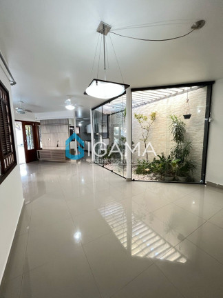 Imagem Casa com 3 Quartos à Venda, 246 m² em Capim Macio - Natal