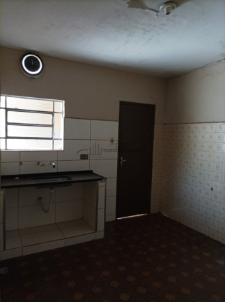 Imagem Casa com 2 Quartos à Venda, 122 m² em Jd. Jatay - Luís Antônio