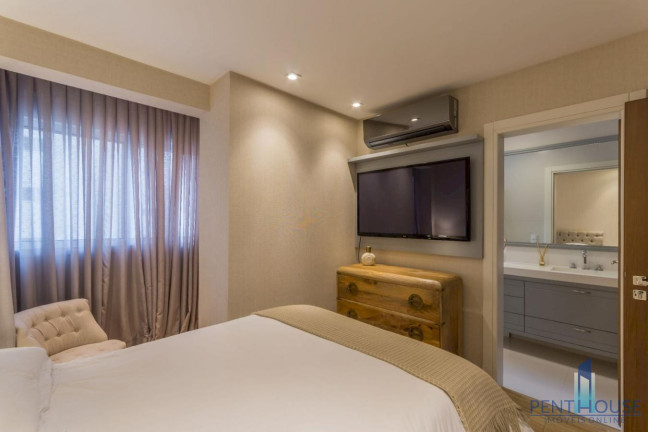 Imagem Apartamento com 4 Quartos à Venda, 207 m² em Centro - Balneário Camboriú Imagem Apartamento com 4 Quartos à Venda, 207 m² em Centro - Balneário Camboriú