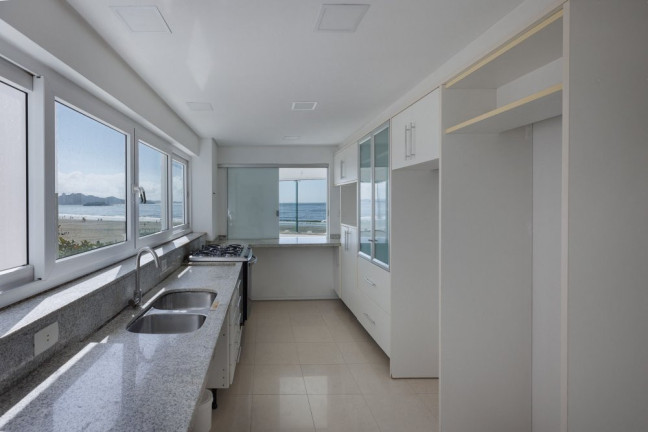 Imagem Apartamento com 3 Quartos para Alugar, 100 m² em Centro - Balneário Camboriú Imagem Apartamento com 3 Quartos para Alugar, 100 m² em Centro - Balneário Camboriú