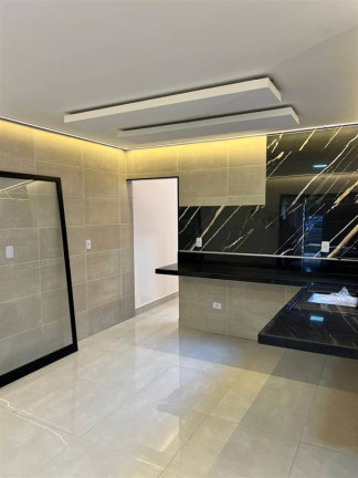 Imagem Casa com 3 Quartos à Venda, 110 m² em Vila Tupi - Praia Grande