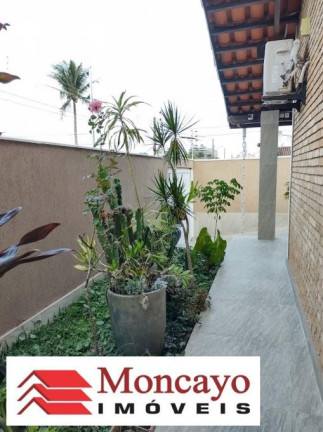 Imagem Casa com 3 Quartos à Venda, 320 m² em Indaiá - Caraguatatuba