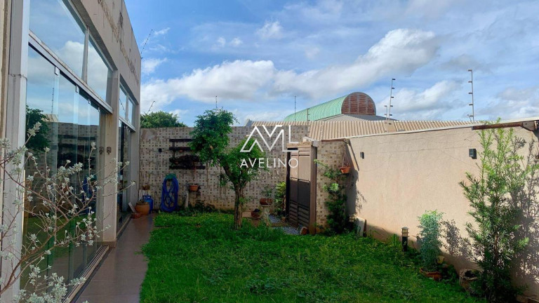 Imagem Sobrado com 4 Quartos à Venda, 288 m² em Sobrinho - Campo Grande Imagem Sobrado com 4 Quartos à Venda, 288 m² em Sobrinho - Campo Grande