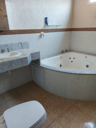 Imagem Casa com 4 Quartos à Venda, 246 m² em Jardim Inconfidência - Uberlândia Imagem Casa com 4 Quartos à Venda, 246 m² em Jardim Inconfidência - Uberlândia