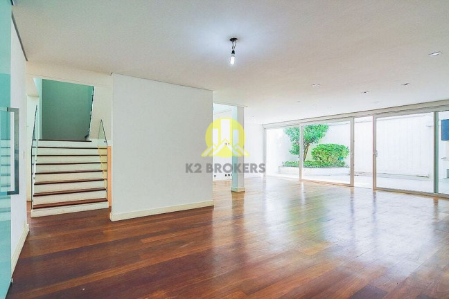 Imagem Casa com 4 Quartos à Venda, 310 m² em Chácara Klabin - São Paulo Imagem Casa com 4 Quartos à Venda, 310 m² em Chácara Klabin - São Paulo