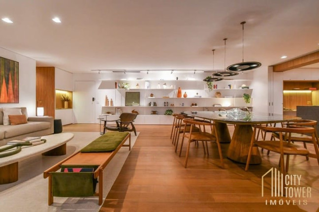 Apartamento com 3 Quartos à Venda, 213 m² em Brooklin Paulista - São Paulo