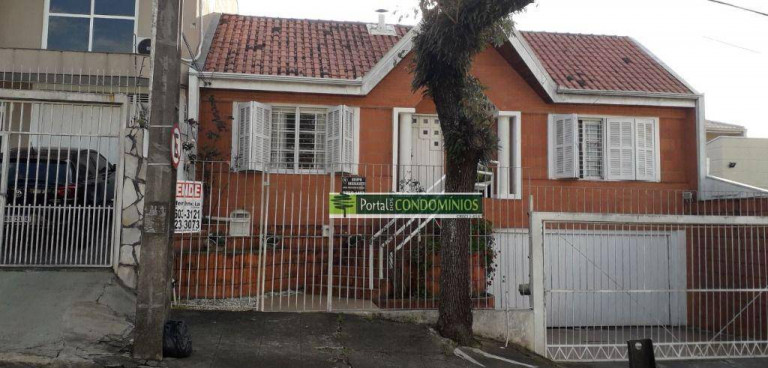 Imagem Casa com 3 Quartos à Venda, 206 m² em Seminário - Curitiba Imagem Casa com 3 Quartos à Venda, 206 m² em Seminário - Curitiba