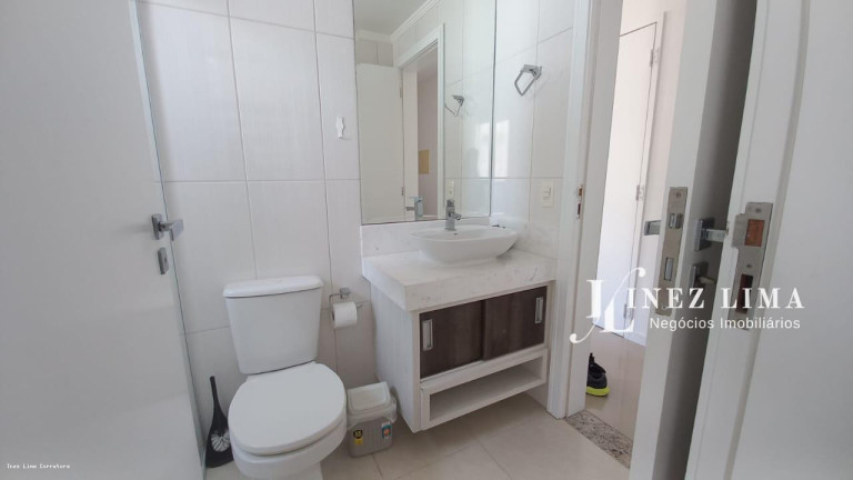Imagem Apartamento com 3 Quartos à Venda, 125 m² em Meia Praia - Itapema Imagem Apartamento com 3 Quartos à Venda, 125 m² em Meia Praia - Itapema