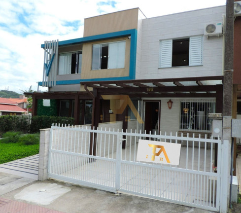 Imóvel com 2 Quartos à Venda, 110 m² em Centro - Garopaba