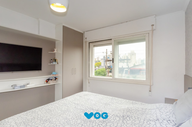 Imagem Imóvel com 2 Quartos à Venda, 64 m² em Jardim Botânico - Porto Alegre Imagem Imóvel com 2 Quartos à Venda, 64 m² em Jardim Botânico - Porto Alegre