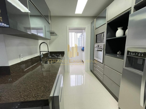 Imagem Apartamento com 3 Quartos à Venda, 132 m² em Centro - Balneário Camboriú Imagem Apartamento com 3 Quartos à Venda, 132 m² em Centro - Balneário Camboriú