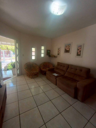 Imagem Casa com 3 Quartos à Venda, 300 m² em Nova Tramandaí - Tramandaí