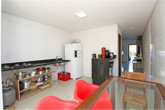 Imagem Casa com 3 Quartos à Venda,  em Guarujá - Porto Alegre