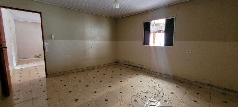 Imagem Imóvel com 2 Quartos à Venda, 650 m² em Jardim Itacolomi - Itapevi