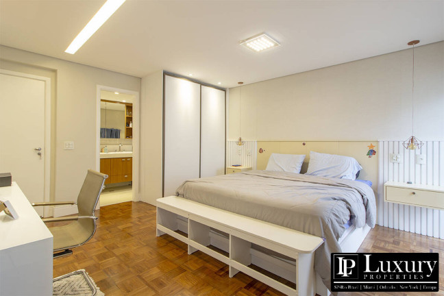 Imagem Apartamento com 3 Quartos à Venda, 158 m² em Moema - São Paulo Imagem Apartamento com 3 Quartos à Venda, 158 m² em Moema - São Paulo