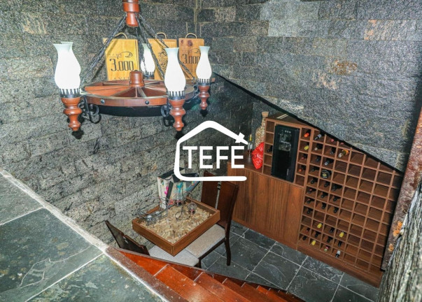 Imagem Casa com 6 Quartos à Venda, 452 m² em Itaipu - Niterói Imagem Casa com 6 Quartos à Venda, 452 m² em Itaipu - Niterói