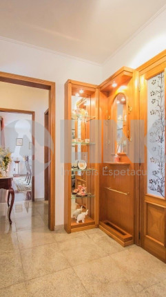 Imagem Casa com 3 Quartos à Venda, 352 m² em Jardim Lindóia - Porto Alegre Imagem Casa com 3 Quartos à Venda, 352 m² em Jardim Lindóia - Porto Alegre