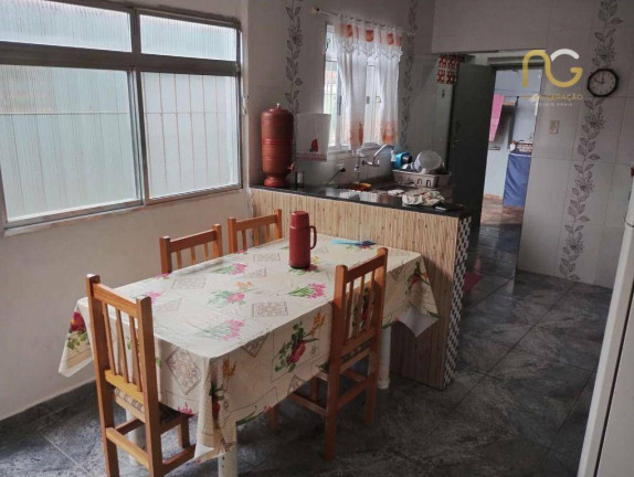 Imagem Sobrado com 4 Quartos à Venda, 250 m² em Balneário Pires - Praia Grande Imagem Sobrado com 4 Quartos à Venda, 250 m² em Balneário Pires - Praia Grande