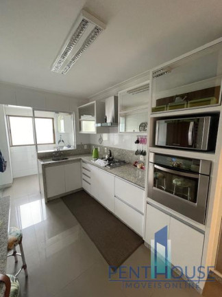 Imagem Apartamento com 3 Quartos à Venda, 140 m² em Centro - Balneário Camboriú
