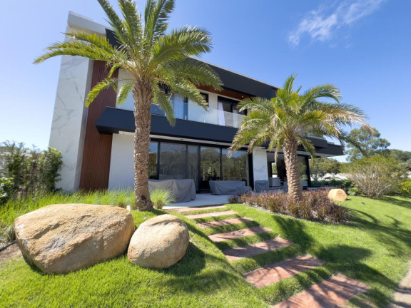 Imagem Casa com 6 Quartos à Venda, 200 m² em -- - Capao Da Canoa