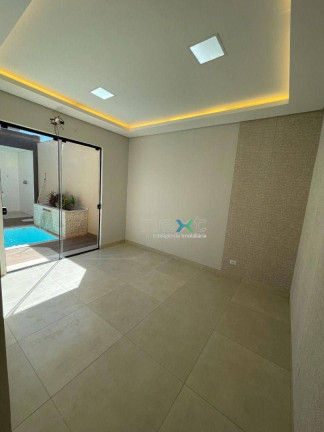 Imagem Casa com 3 Quartos à Venda, 233 m² em Parque Residencial Rita Vieira - Campo Grande