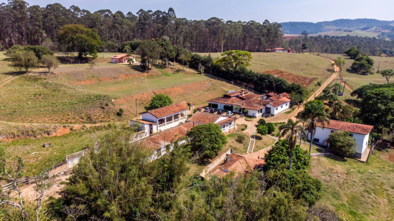 Imagem Chácara com 14 Quartos à Venda, 100.000 m² em Mãe Dos Homens - Bragança Paulista Imagem Chácara com 14 Quartos à Venda, 100.000 m² em Mãe Dos Homens - Bragança Paulista