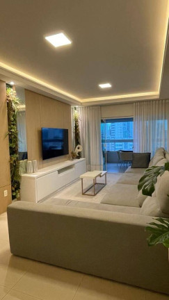 Imagem Apartamento com 3 Quartos à Venda, 140 m² em Centro - Balneário Camboriú Imagem Apartamento com 3 Quartos à Venda, 140 m² em Centro - Balneário Camboriú