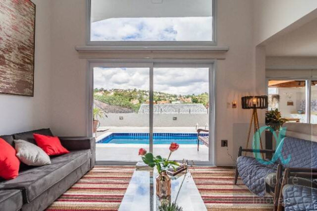 Imagem Casa com 4 Quartos à Venda, 300 m² em Alphaville - Santana De Parnaíba Imagem Casa com 4 Quartos à Venda, 300 m² em Alphaville - Santana De Parnaíba