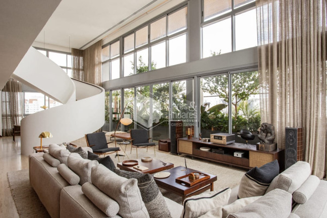 Imóvel com 4 Quartos à Venda, 523 m² em Jardim América - São Paulo